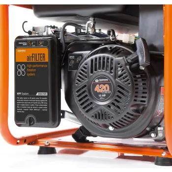 ZESTAW AGREGAT PRĄDOTWÓRCZY DAEWOO GDA 7500E 6.5kW + 2x GENERATOR OIL SAE 10W-30 DWO 600