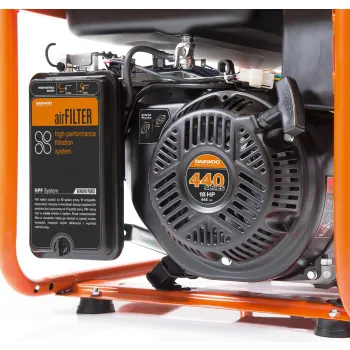 ZESTAW AGREGAT PRĄDOTWÓRCZY DAEWOO GDA 8500E 7.5kW + 2x GENERATOR OIL SAE 10W-30 DWO 600