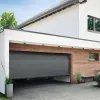 Brama garażowa segmentowa Renomatic/Hormann z napędem Supramatic E i szyną FS10-K - przetłoczenia M Planar. Wymiar 5000x2250mm.