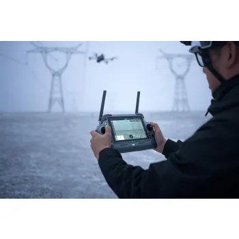 Dron DJI Matrice 4T z ubezpieczeniem DJI Care Plus – Klasa C2