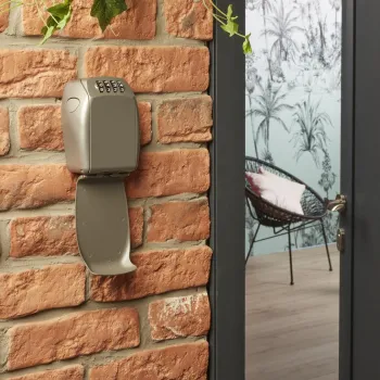 Skrytka na klucze z szyfrem Master Lock 5415EUDRD