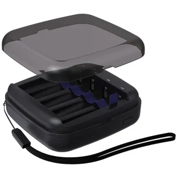 Ładowarka do akumulatorów cylindrycznych Li-ion 1,5V / Ni-MH AA / AAA Xtar BC4