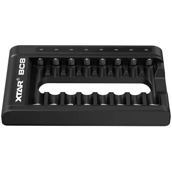 Ładowarka do akumulatorów cylindrycznych Li-ion 1,5V / Ni-MH AA / AAA Xtar BC8