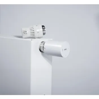 ENGO Controls Inteligentny zestaw ogrzewania Biały (E25-BATW-4 + ETRV-M30 + EPlug WiFi)